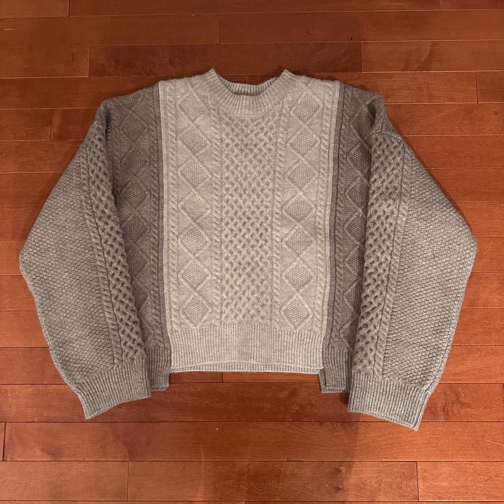 NWT En Saison cable sweater